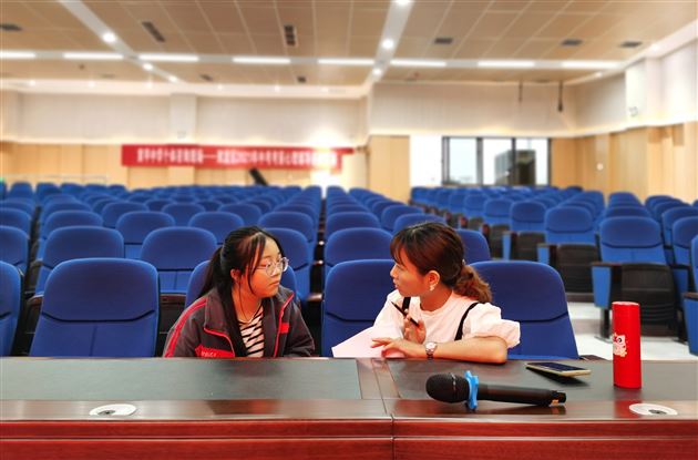 让爱传递 助力中考——棠外心育团队受邀参加双流区初三考前心理送教活动