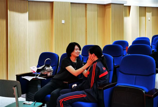 让爱传递 助力中考——棠外心育团队受邀参加双流区初三考前心理送教活动