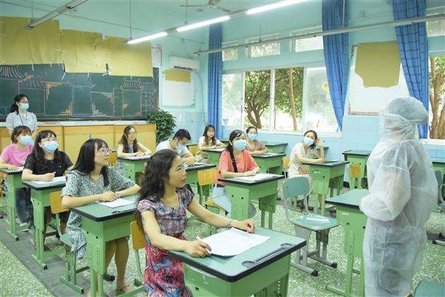 防疫演练擂战鼓 全力护航迎中考——中考棠外考点开展防疫应急演练