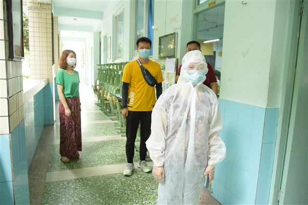 防疫演练擂战鼓 全力护航迎中考——中考棠外考点开展防疫应急演练 