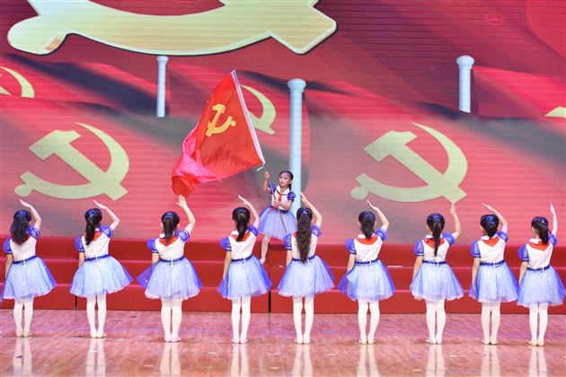 共庆建党百年华诞，同赞百年辉煌历程——棠外隆重举行庆祝中国共产党成立100周年表彰大会暨文艺晚会 