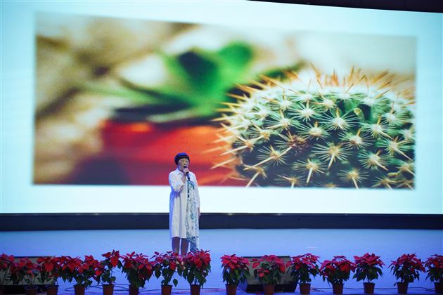 棠外初中部语文教师余秀彬老师作为全国24位代表之一现场讲述教育故事