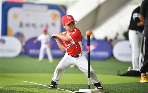 祝贺我园软式棒垒球队在2021年四川省第四届幼儿体育大会展示活动中获奖