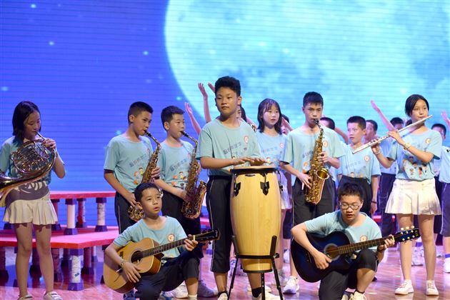 感激世上爱我的人和我爱的人——棠外附小隆重举行庆祝中国共产党百年华诞暨2021届六年级毕业典礼