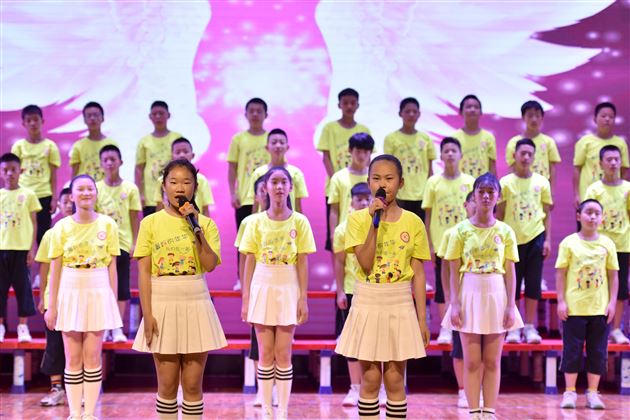 感激世上爱我的人和我爱的人——棠外附小隆重举行庆祝中国共产党百年华诞暨2021届六年级毕业典礼