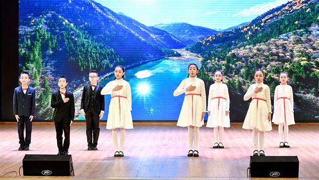 朗诵《伟大的祖国》比赛现场