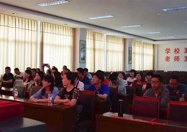 棠外高2019级举行高三启动仪式 