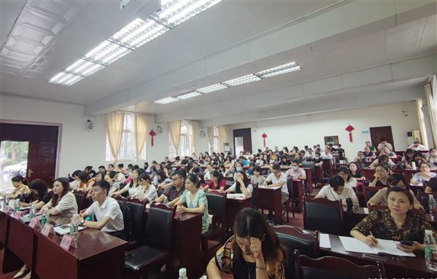 聚焦入学工作 辐射课题成果——我校袁成、周小舒、曹姗、林光辉老师受新津区教育局邀请作专题讲座