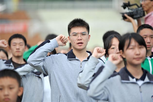 赓续百年初心 担当育人使命——棠外隆重举行2021-2022学年度开学典礼暨教师节庆祝表彰大会 