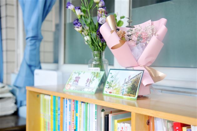 棠外高中开展“文明办公室”评比和“年级文化建设”检查活动 