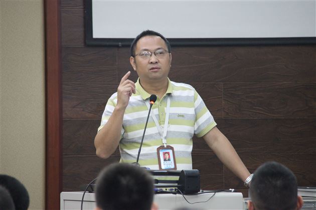 选文？选理？听听他怎么说？——棠外高2021级文理分科指导讲座顺利举行 