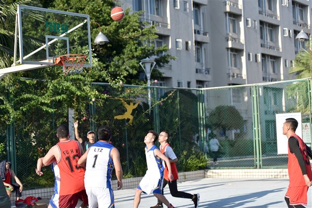 同庆祖国华诞共建活力棠外——记棠外第十八届教职工秋季运动会