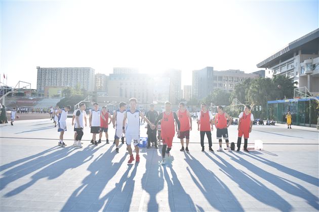 同庆祖国华诞 共建活力棠外——记棠外第十八届教职工秋季运动会 