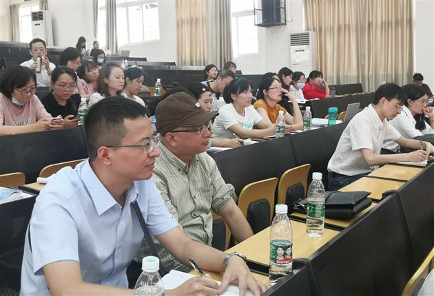 “一语新奇，如云破月”——棠外高中语文教师何璋获成都市作文课一等奖 