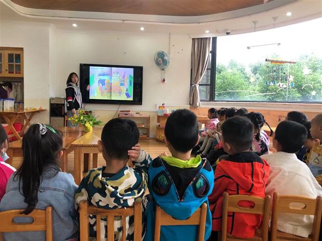 孝润童心，情暖重阳