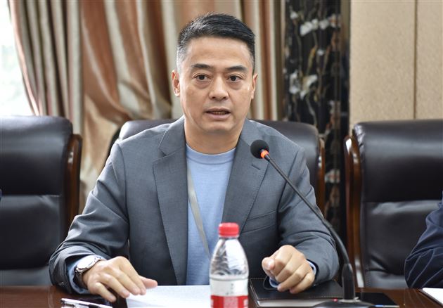 足球教育一家亲 北大棠外结友谊——北京大学高水平足球队共建合作单位授牌仪式在棠外举行