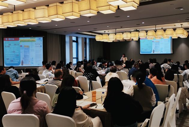 棠外高中英语教师李秀芳、毕艳红、吴小红受邀助力贵州省“教学领军人才”提升项目