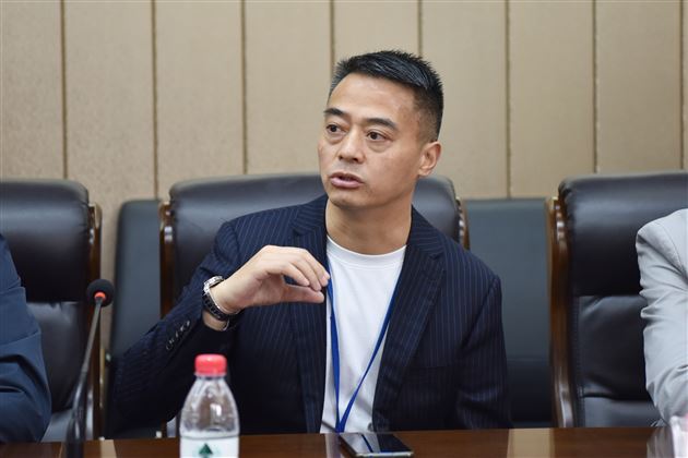 全国足球发展重点城市考察专家组莅临棠外调研