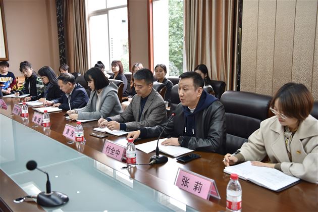 携手民大校团委 共谱育人新篇章——棠外与西南民族大学团委签署学生综合素养联合培养协议