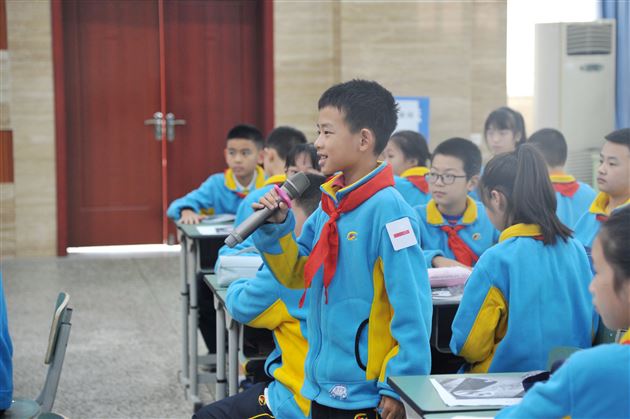 课堂展评现场图 