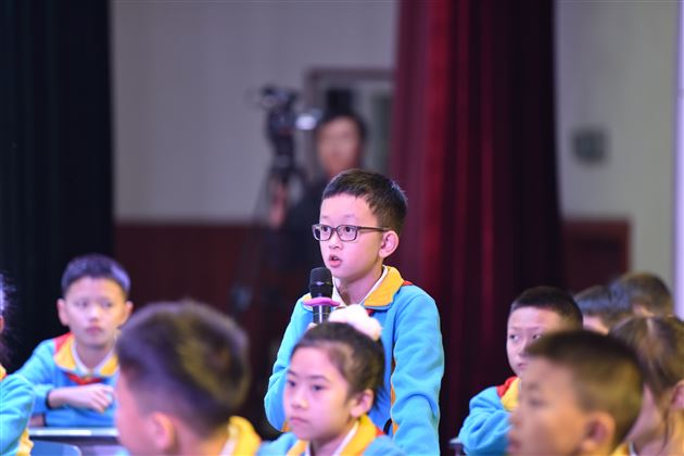 课堂展评现场图 