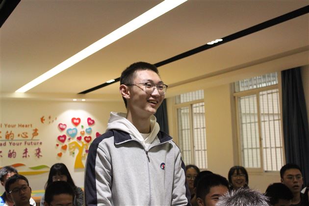 “校友分享会”之“我为什么选择生物学？”——棠外开展学科渗透生涯规划系列活动