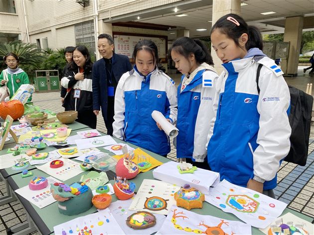 “造起来吧！”——初2021级成功举办生物手工模型展 