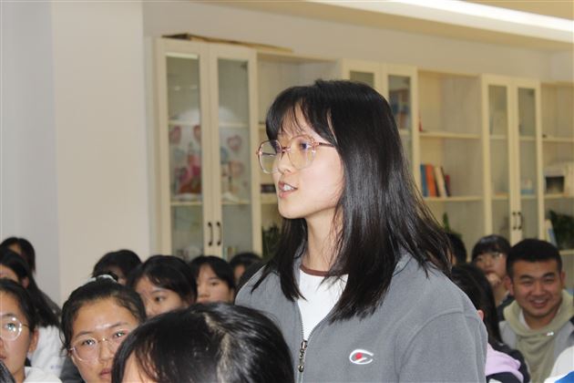 “校友分享会”之“通往法学之路”——棠外开展学科渗透生涯规划系列活动 