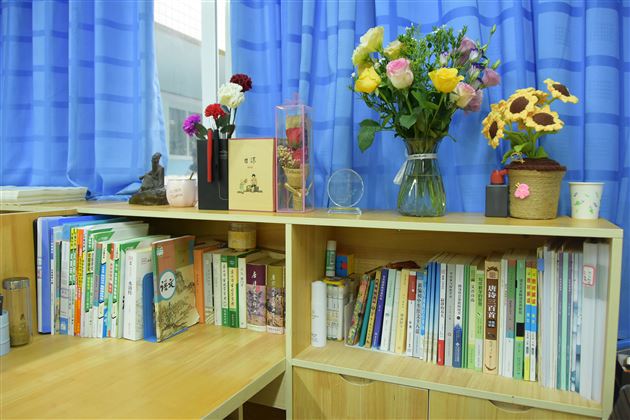 扮靓办公室 工作更舒心——棠外初中开展“文明办公室”创建评选活动