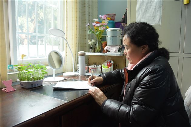 用心装扮 尽心育人——棠外初中开展 “公寓文明值班室”评比活动 