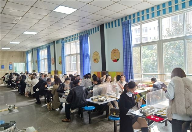 棠外附小成功召开第19届家委会工作会 