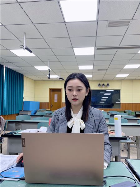 棠外高中教师受邀在四川省高中英语主题教研活动中作展示 