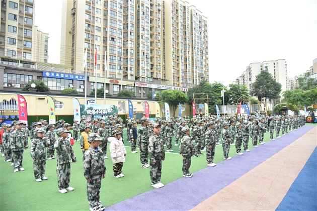 萌宝来袭 火力全开——棠外实验幼儿园举行 “我是小小兵”冬季运动会