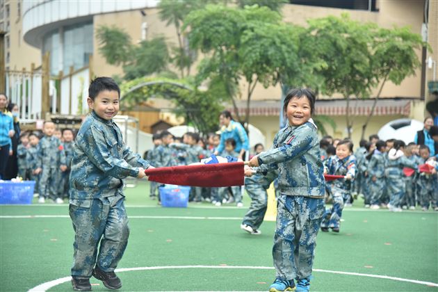 萌宝来袭 火力全开——棠外实验幼儿园举行 “我是小小兵”冬季运动会