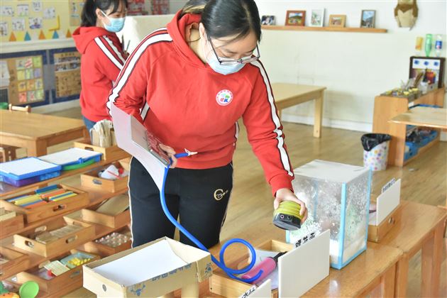 以评赛促学习 以学习促提升——棠外实验幼儿园班级区域创设评赛及观摩活动