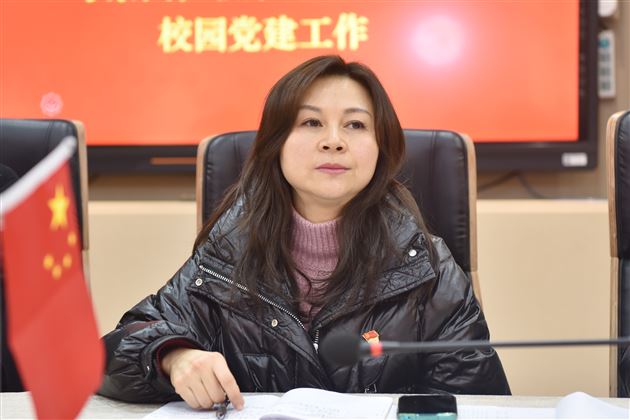 成都市成华区教育系统党建观摩学习团莅临棠外交流学习校园党建工作