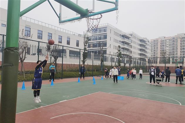 棠外附小在双流区第十六届学校体育集体项目运动会中获三项一等奖