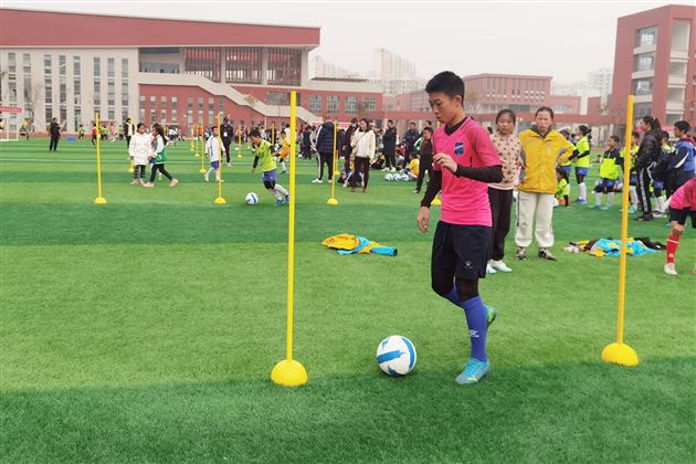 棠外附小在双流区第十六届学校体育集体项目运动会中获三项一等奖