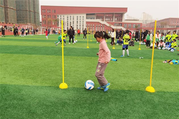 棠外附小在双流区第十六届学校体育集体项目运动会中获三项一等奖