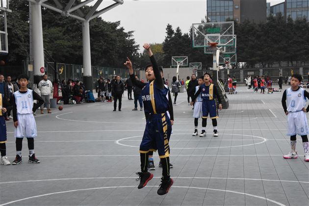 棠外篮球队参加2021年双流区校园篮球比赛获佳绩