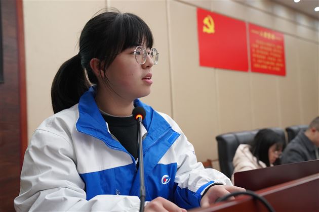 坚定理想信念 不断提升自我——棠外高中总支部开展高中青年学生党校党课培训活动