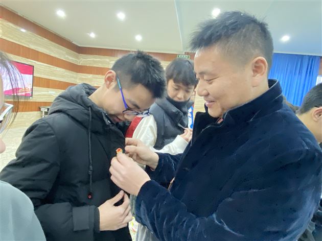 做新时代的有为青年——记2021年棠外初中新团员入团宣誓仪式