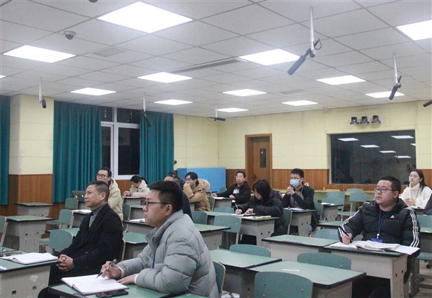 积尺寸之功 成浩瀚之海——棠外高中德育处召开“青蓝工程”、后备班主任工作会