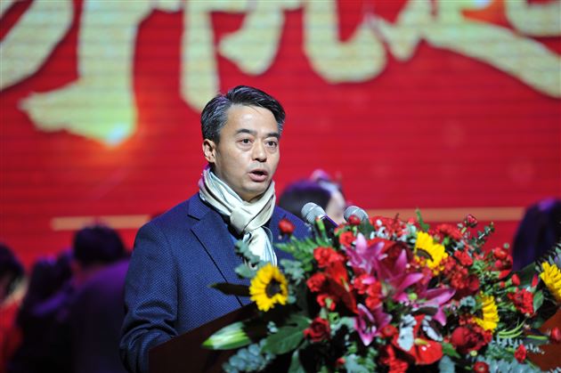 成都棠湖外国语学校2021年校园艺术节展演暨2022年新年文艺联欢晚会隆重举行