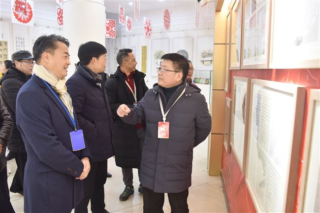 五育并举推进“双减”  六会一长全面育人——棠外成功举办第八届校园文化艺术节书画展 