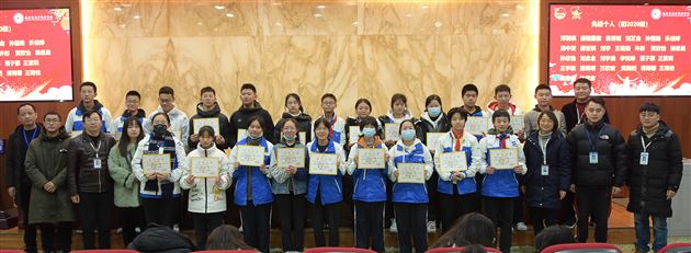 责任担当谱写青春 主动创新再续新篇——记棠外2021年初中团总支（少先队）学生自主管理工作总结暨表彰大会 