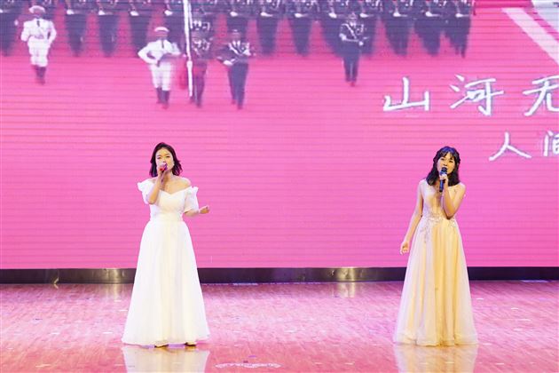 南国暖冬辞旧岁 棠外阖家迎新年——棠外隆重举行2022年教职工迎新春联欢会 