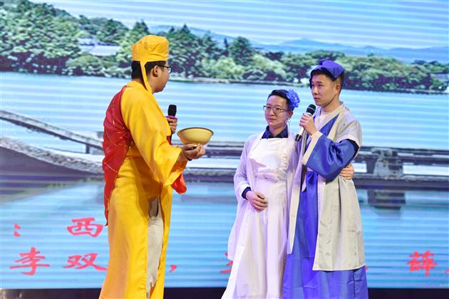 南国暖冬辞旧岁 棠外阖家迎新年——棠外隆重举行2022年教职工迎新春联欢会