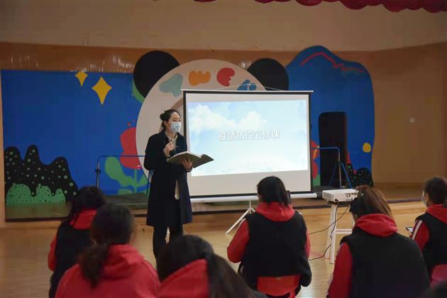 凝心聚力抗疫情 棠外实幼在行动