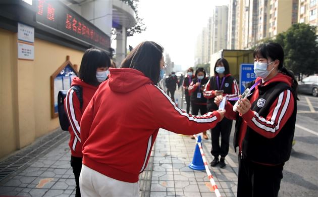 凝心聚力抗疫情 棠外实幼在行动